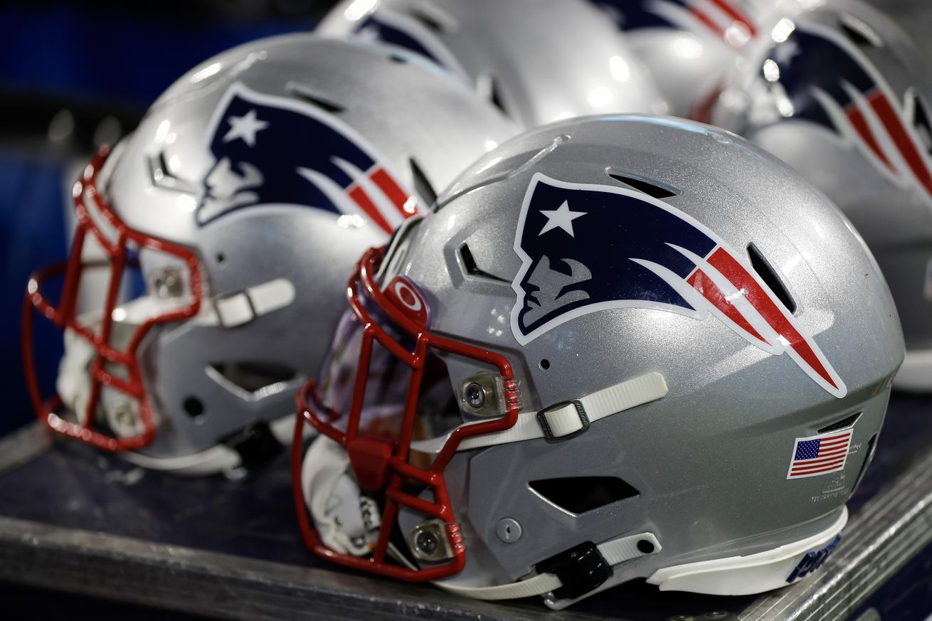 New England Patriots v Tennessee Titans