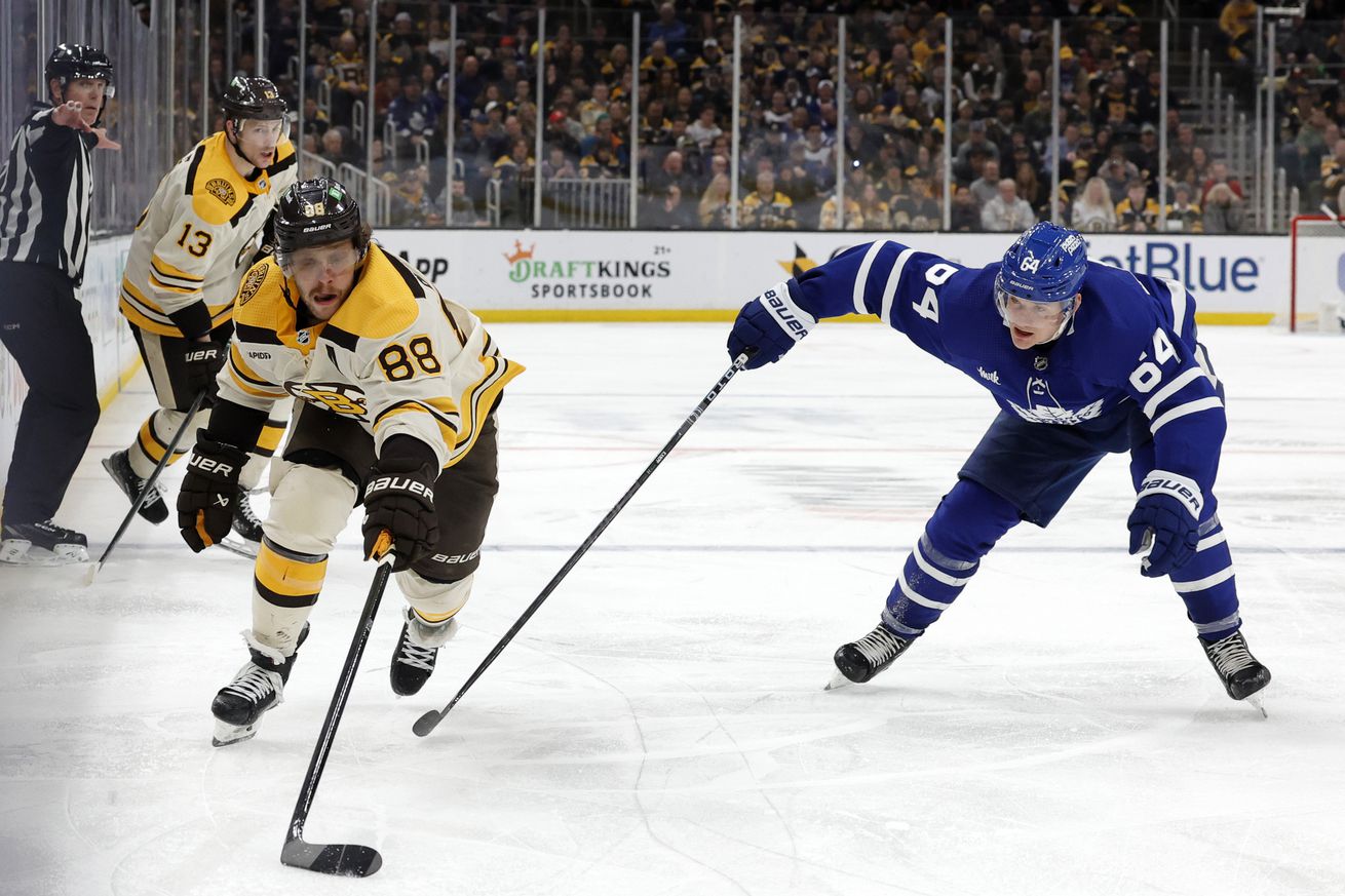 NHL: MAR 07 Maple Leafs at Bruins