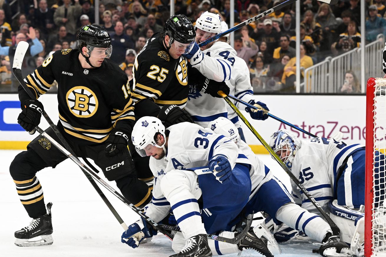 Toronto Maple Leafs v Boston Bruins - Game One