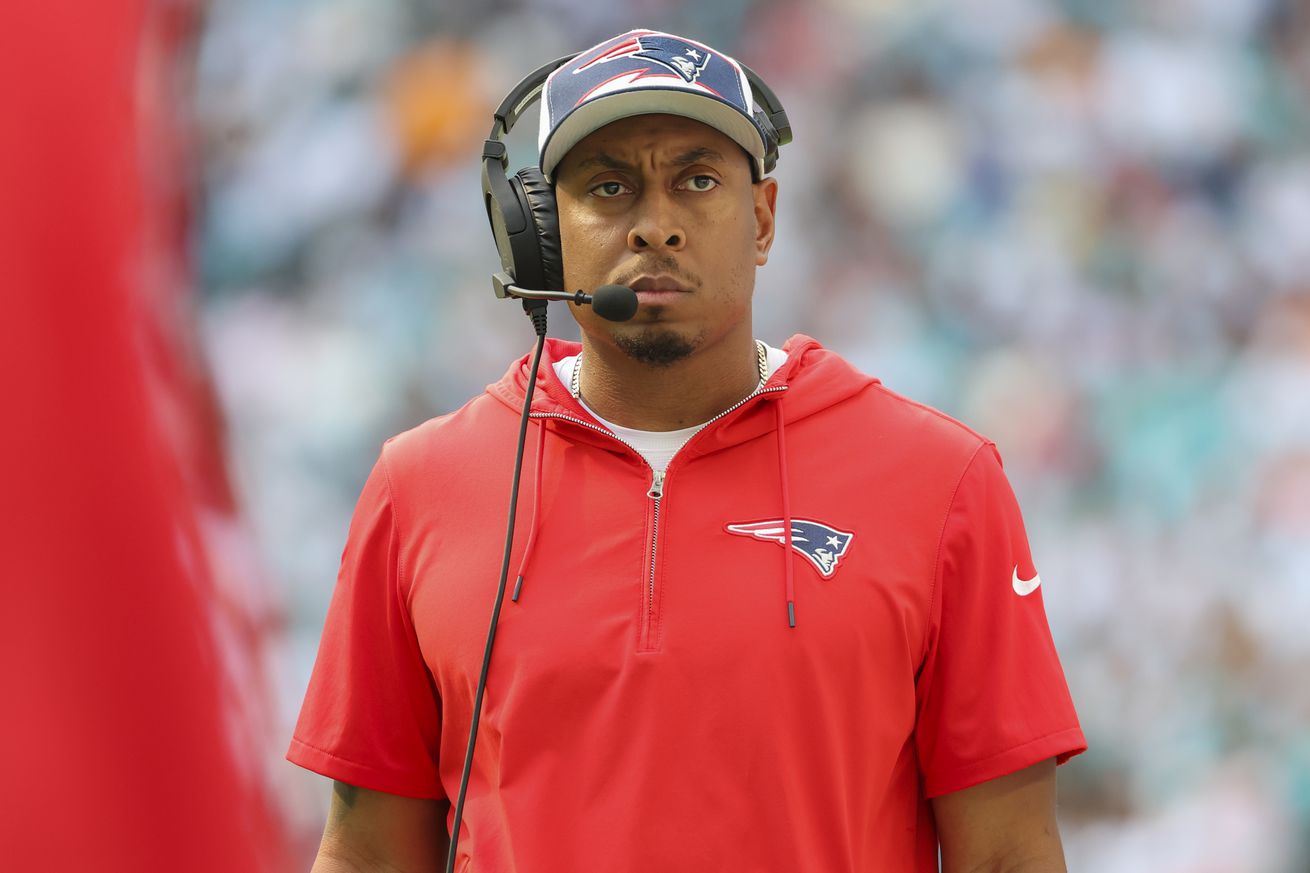 Dolphins 34, Patriots 15: Miami torches New England through the air as penalties plague Patriots