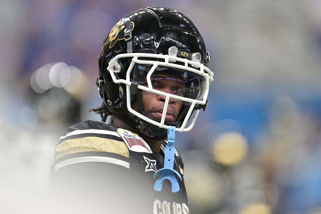 The Colorado Buffaloes play the Brigham Young Cougars in the Valero Alamo Bowl