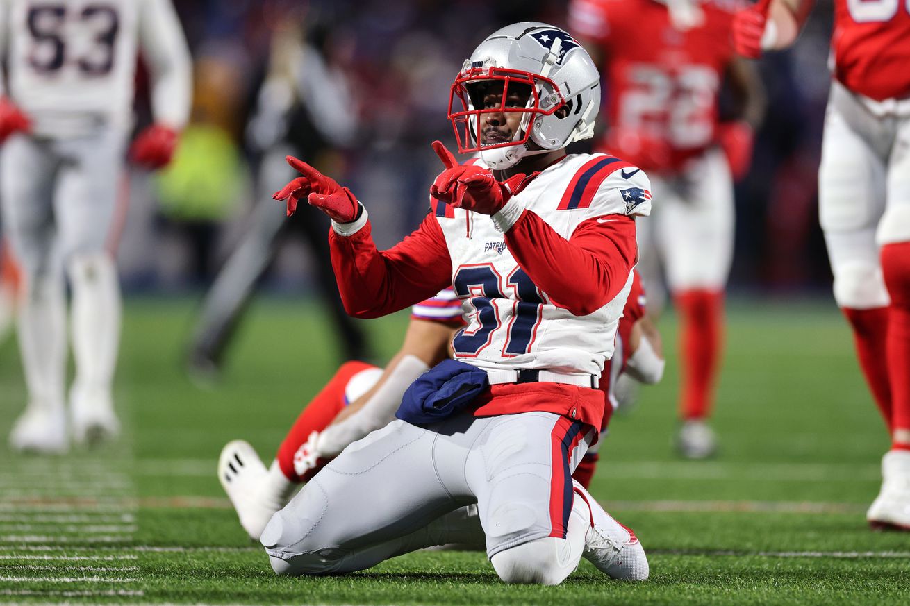 New England Patriots v Buffalo Bills