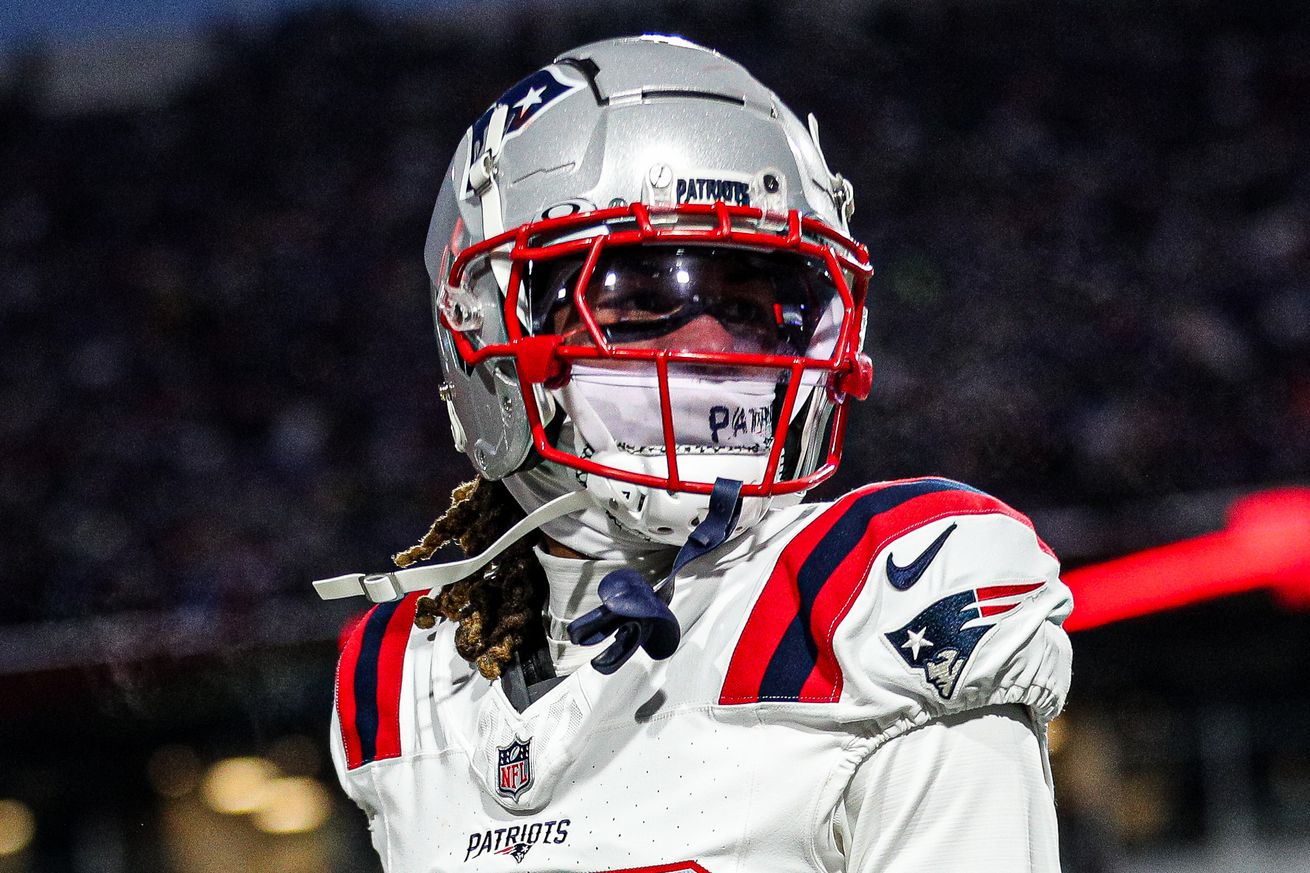 New England Patriots v Buffalo Bills