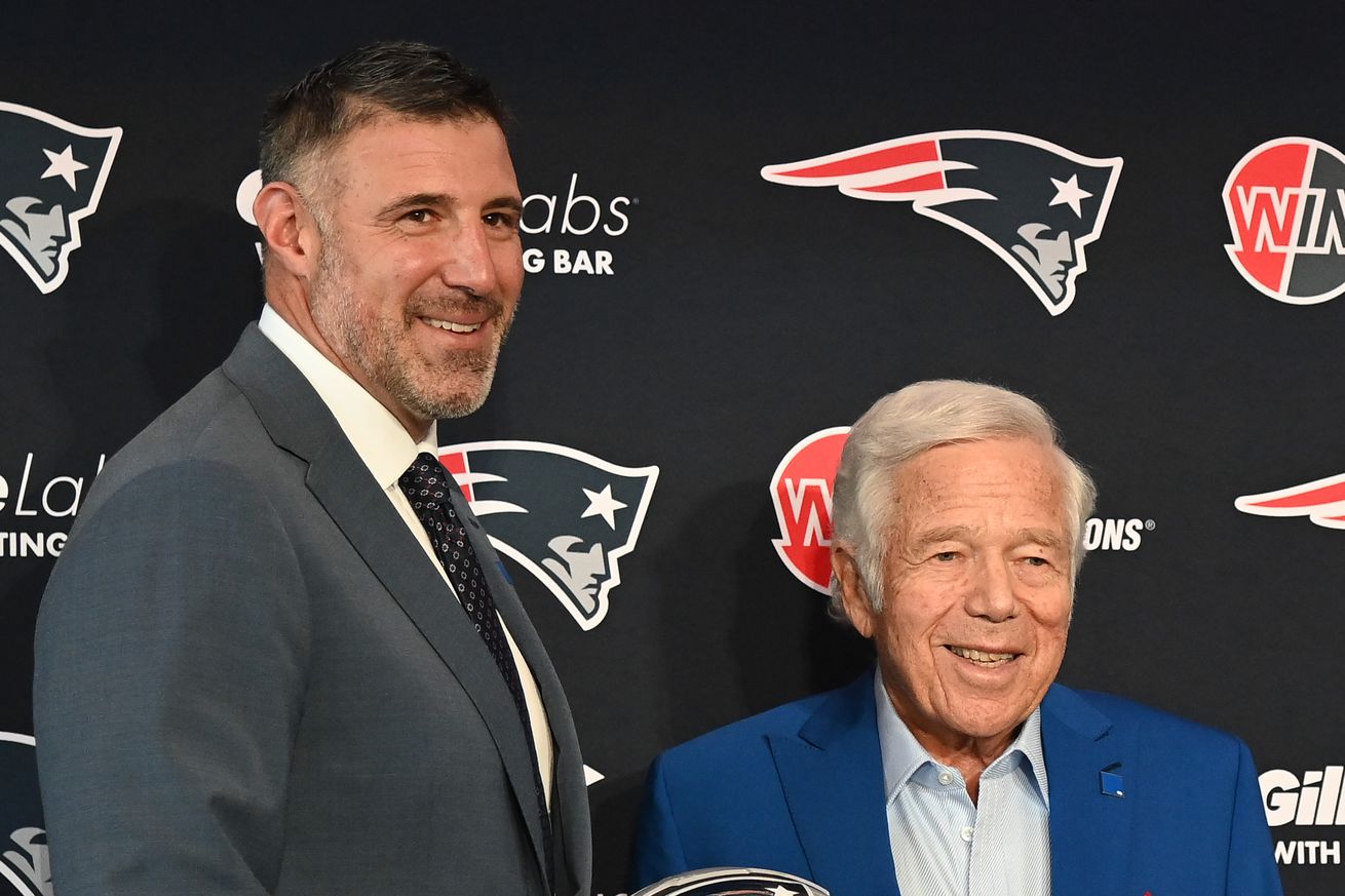 NFL: New England Patriots Mike Vrabel Press Conference