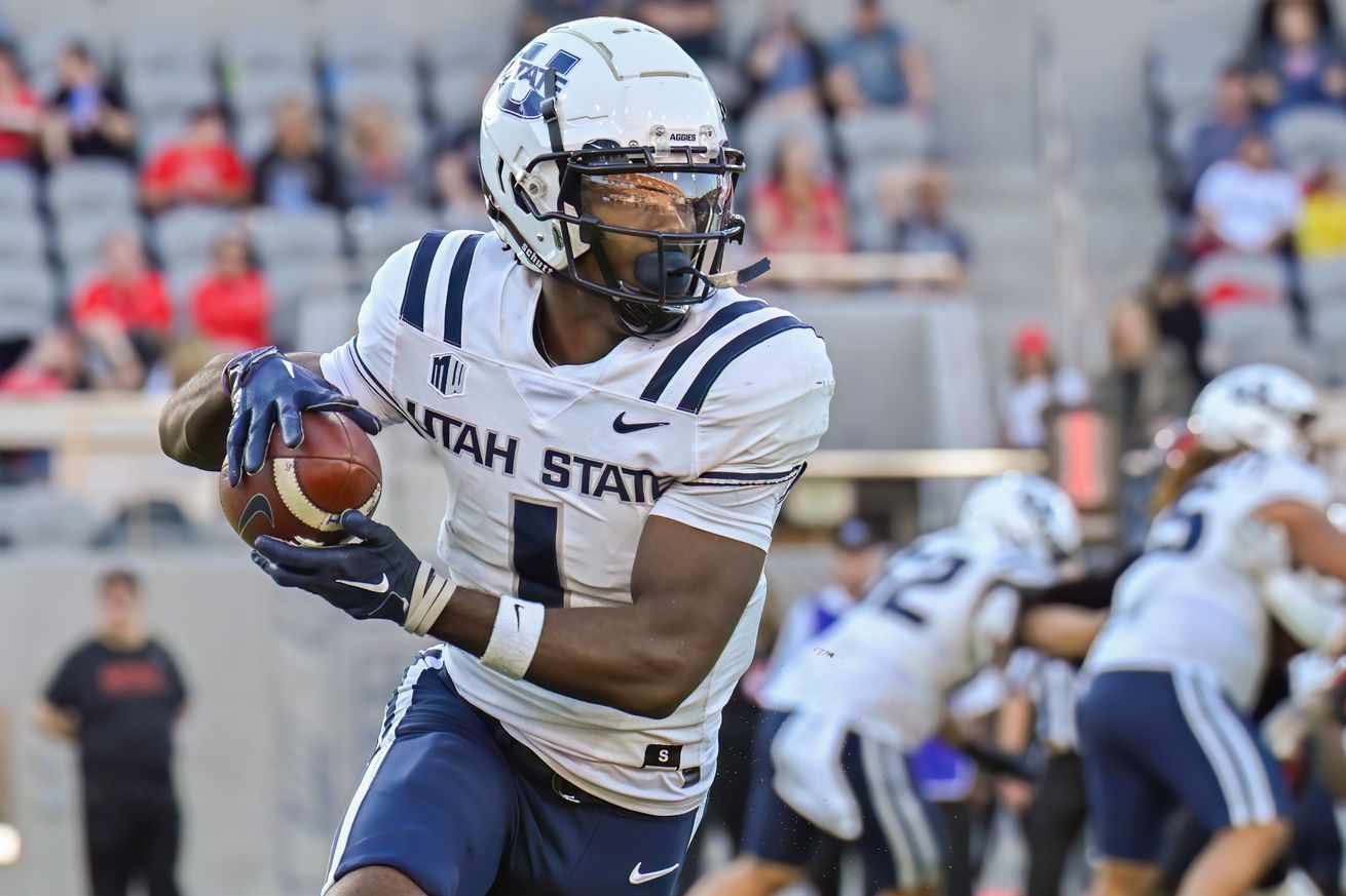 COLLEGE FOOTBALL: NOV 04 Utah State at San Diego State