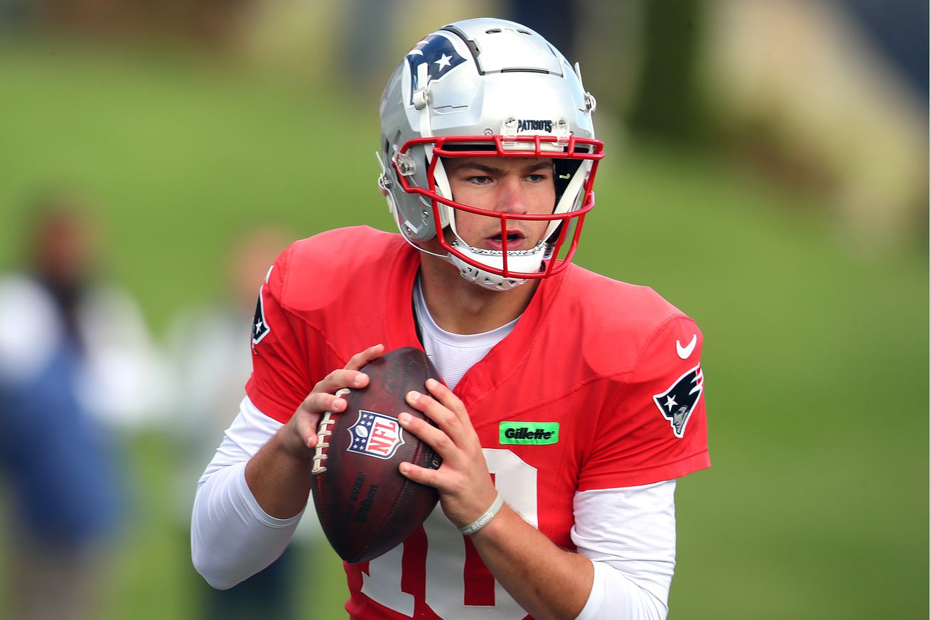 Predicting Jerod Mayo’s lineup changes after a rash of penalties, and other thoughts about the Patriots