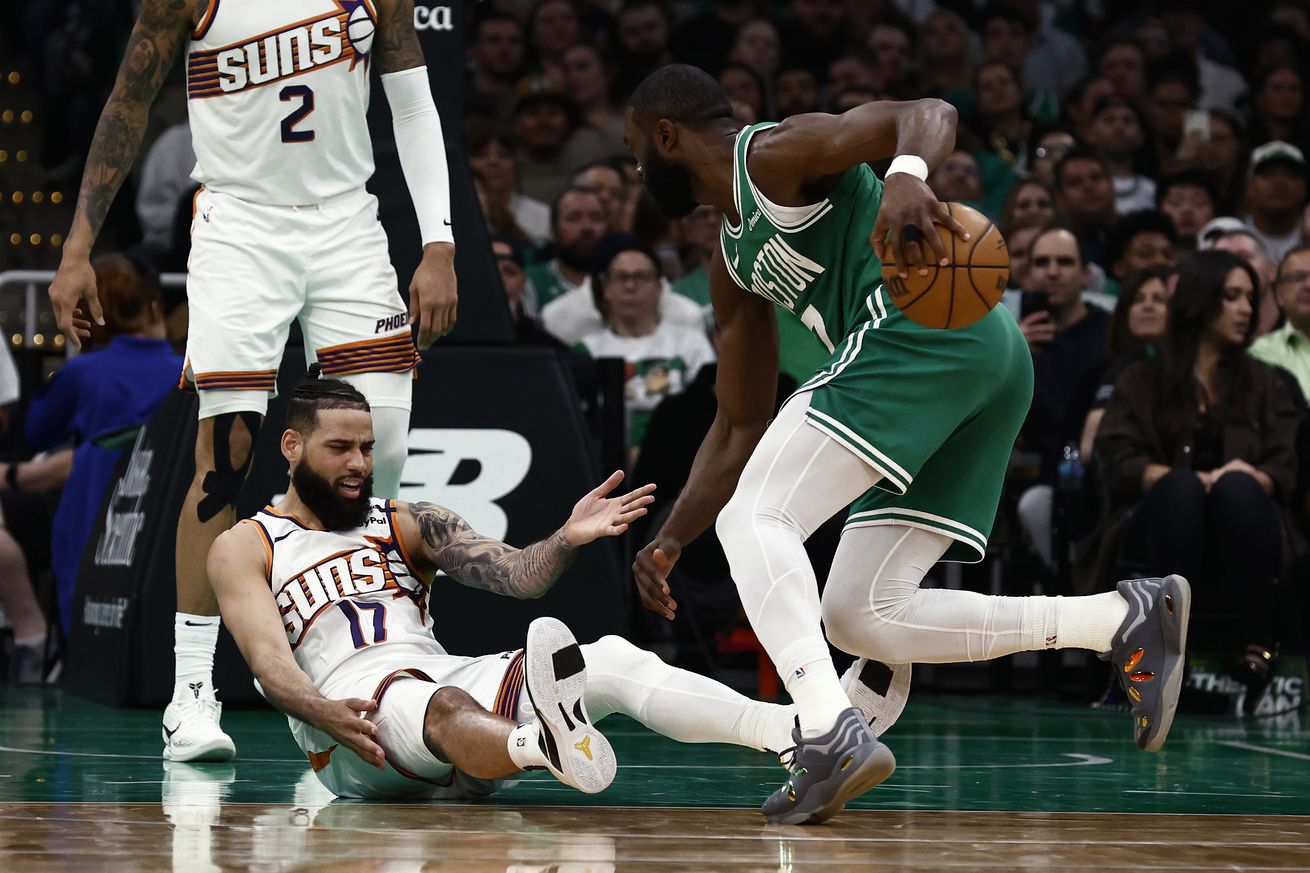 NBA: Phoenix Suns at Boston Celtics