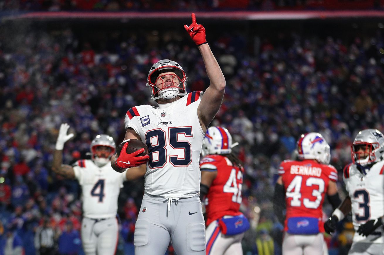 New England Patriots v Buffalo Bills