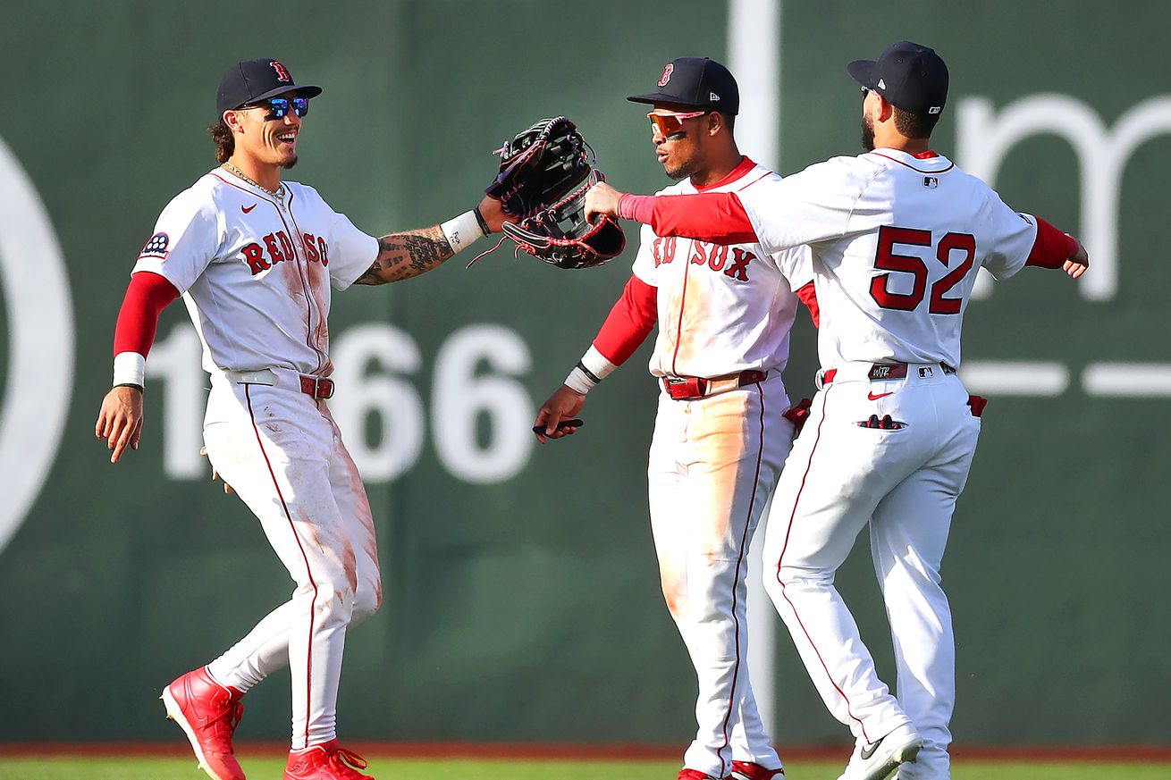 Red Sox honor the past then start fast, hold off Cardinals in home opener at Fenway Park