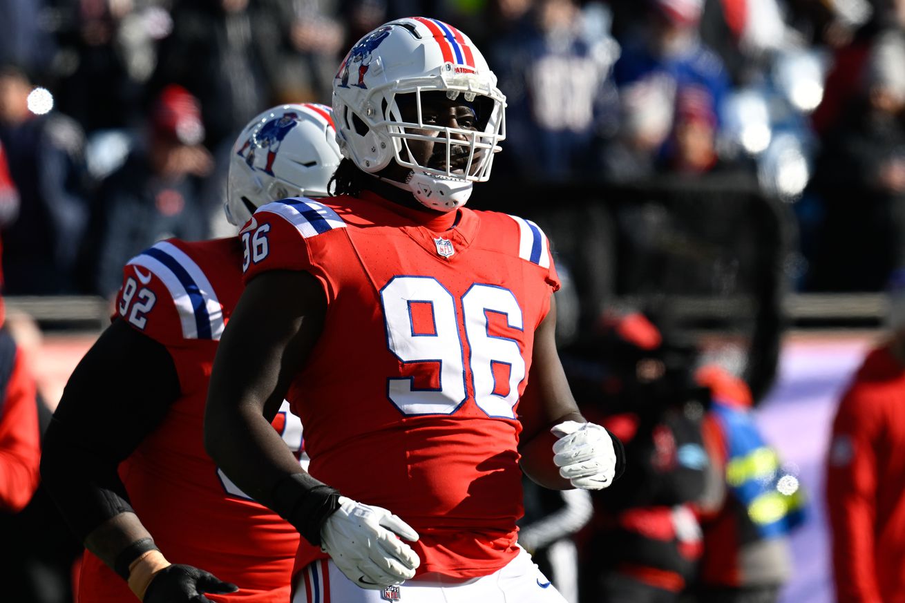 NFL: Indianapolis Colts at New England Patriots