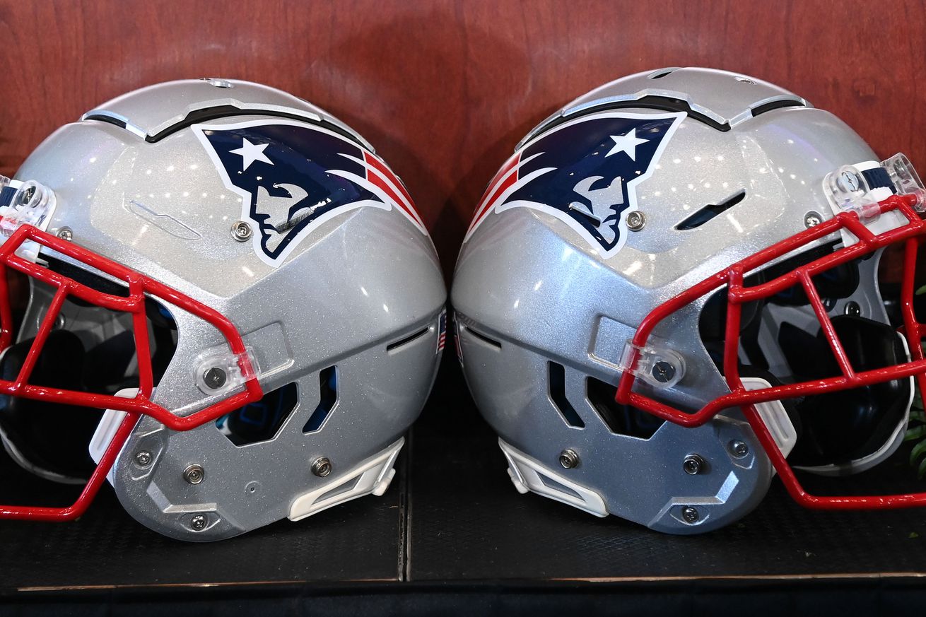 NFL: New England Patriots Mike Vrabel Press Conference