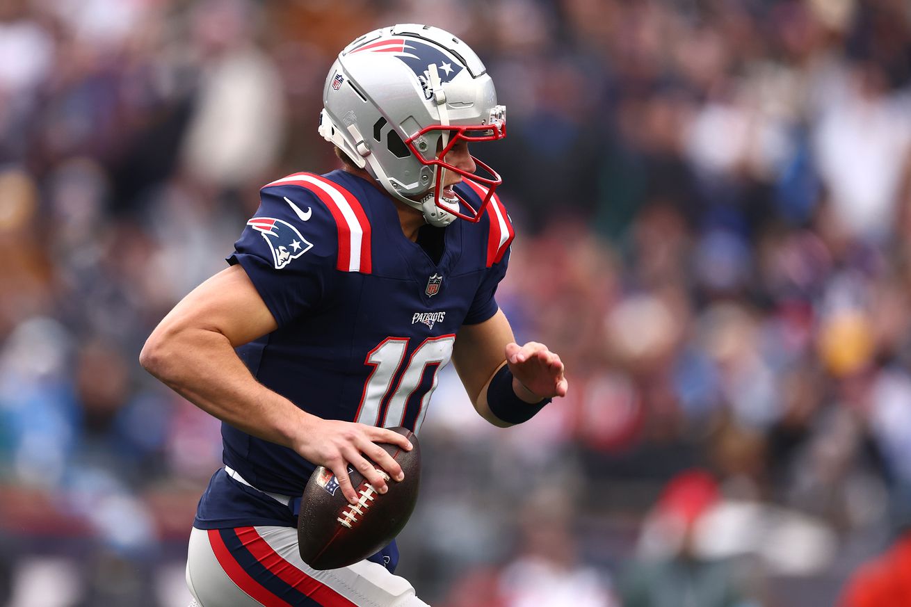 Los Angeles Chargers v New England Patriots