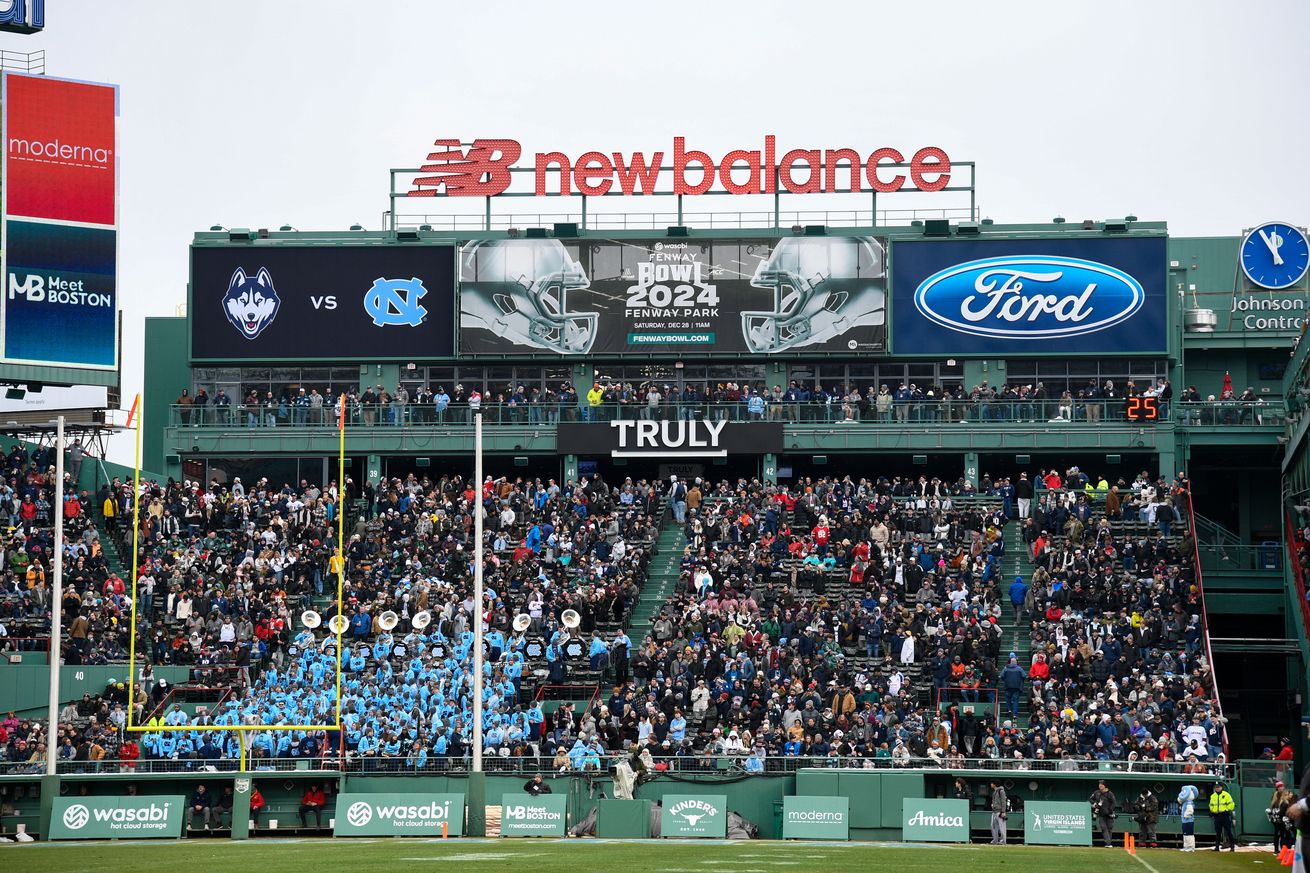 COLLEGE FOOTBALL: DEC 28 Wasabi Fenway Bowl - UConn vs North Carolina