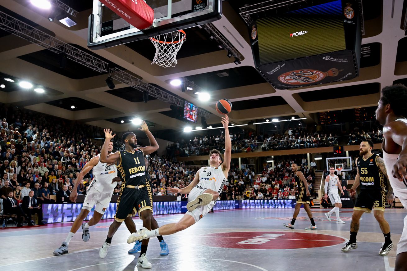 #11 Alpha Diallo, #55 Mike James Monaco players seen in...