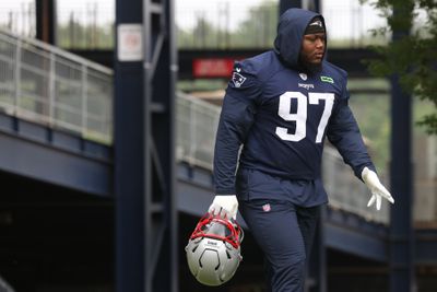 More important than changing the X’s and O’s, Mike Vrabel trying to instill a new culture with Patriots