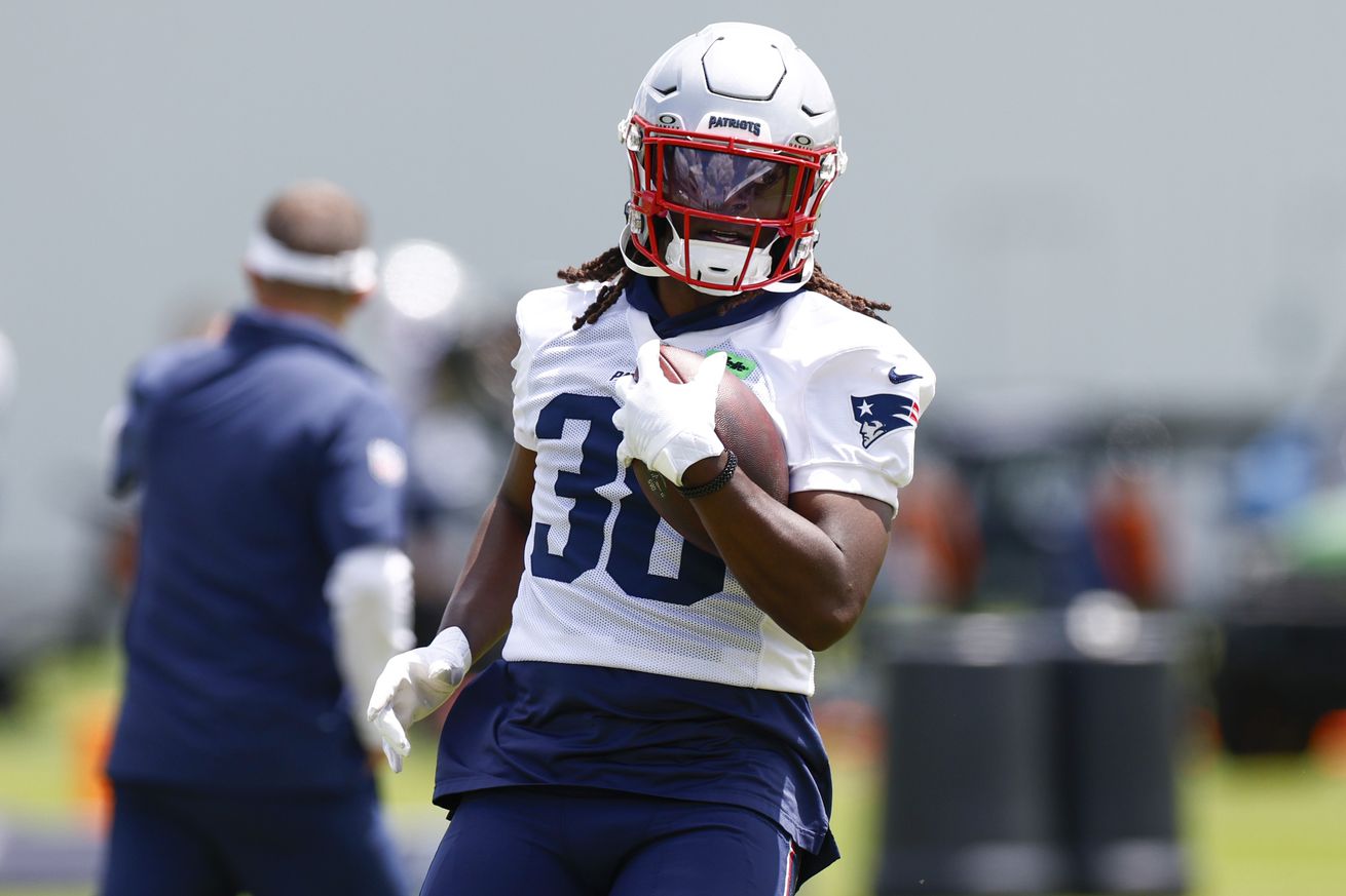 Patriots wide receiver Stefon Diggs attends voluntary practice, and other observations from Gillette Stadium