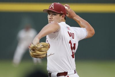 NCAA BASEBALL: JUN 01 Division I Regional - Creighton vs Arkansas
