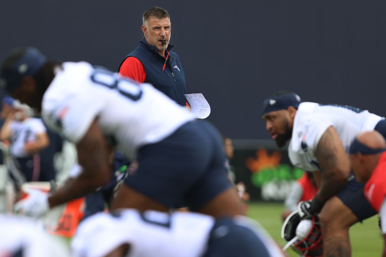 More important than changing the X’s and O’s, Mike Vrabel trying to instill a new culture with Patriots